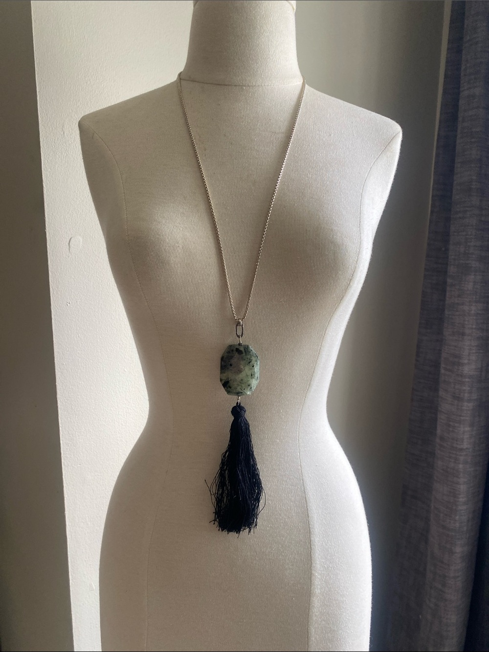 Semi precious, Green Agate Stone Tassel Pendant Necklace - Women Jewelry
